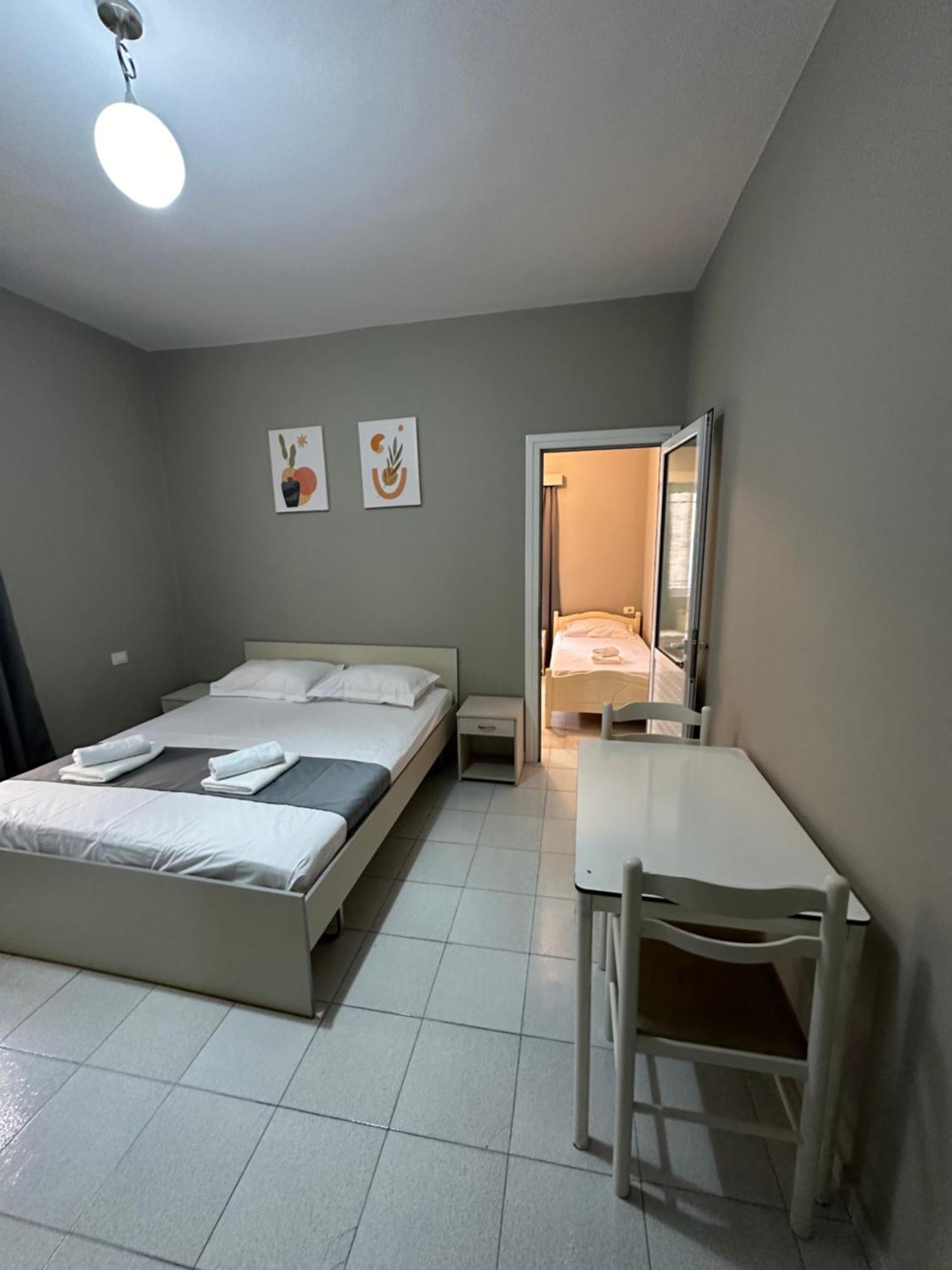 Olivias Apartments City Center Sarande Exterior photo